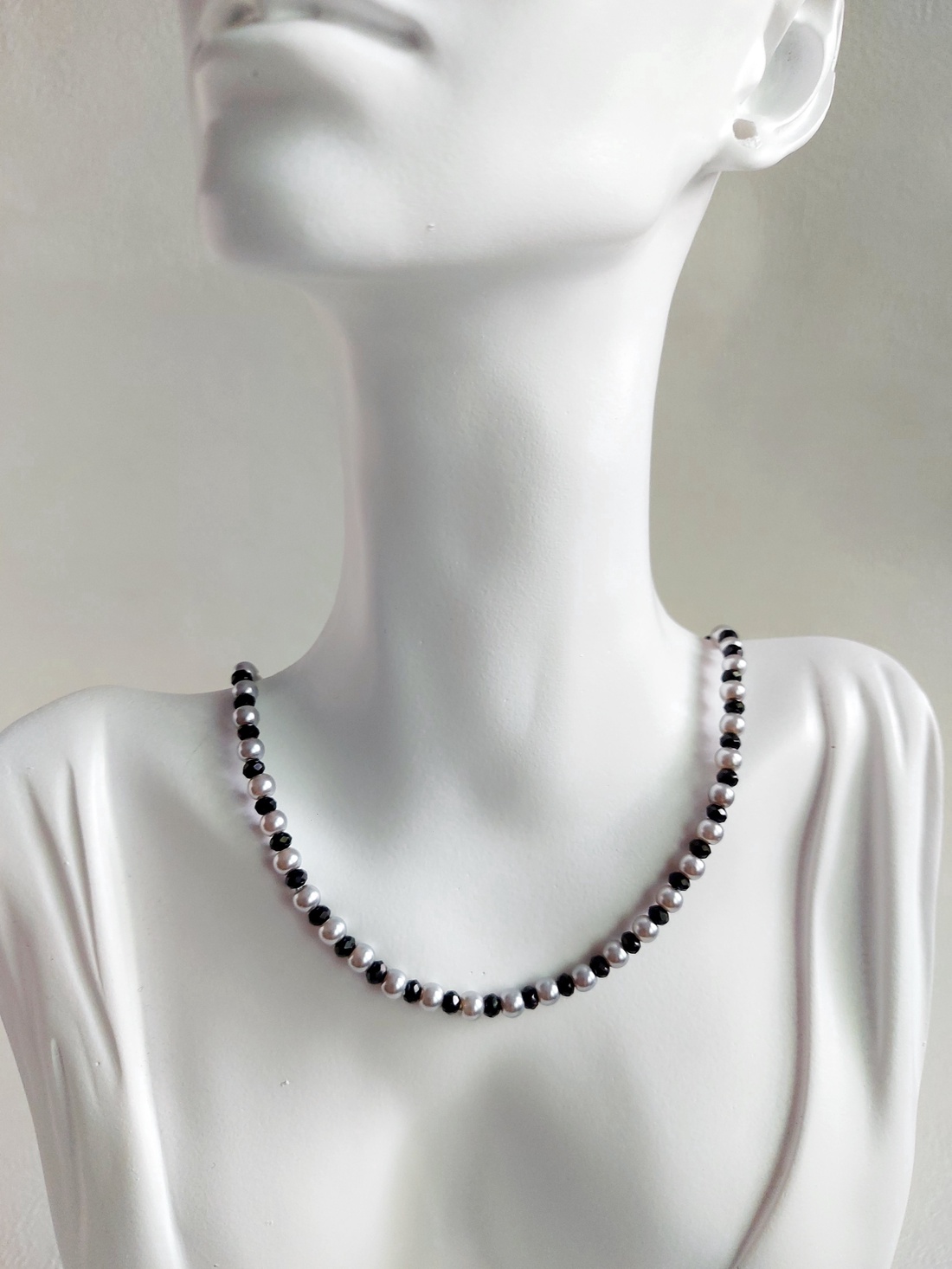 Colier perle sticlă  - bijuterii - coliere - coliere din perle - Artynos.ro Colier perle sticlă  - bijuterii - coliere - coliere din perle - Artynos.ro