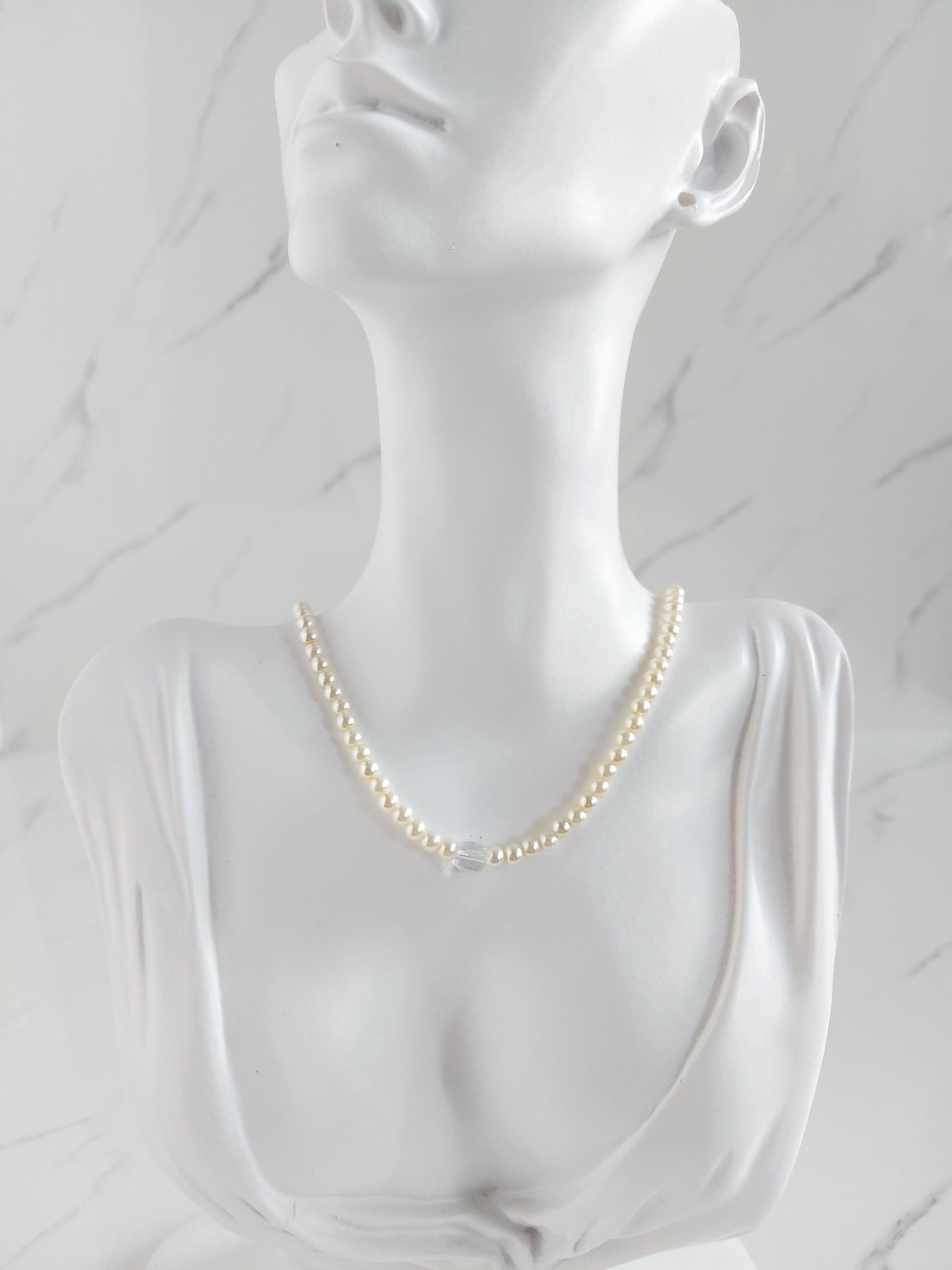 Colier perle de sticlă  - bijuterii - coliere - coliere din perle - Artynos.ro Colier perle de sticlă  - bijuterii - coliere - coliere din perle - Artynos.ro