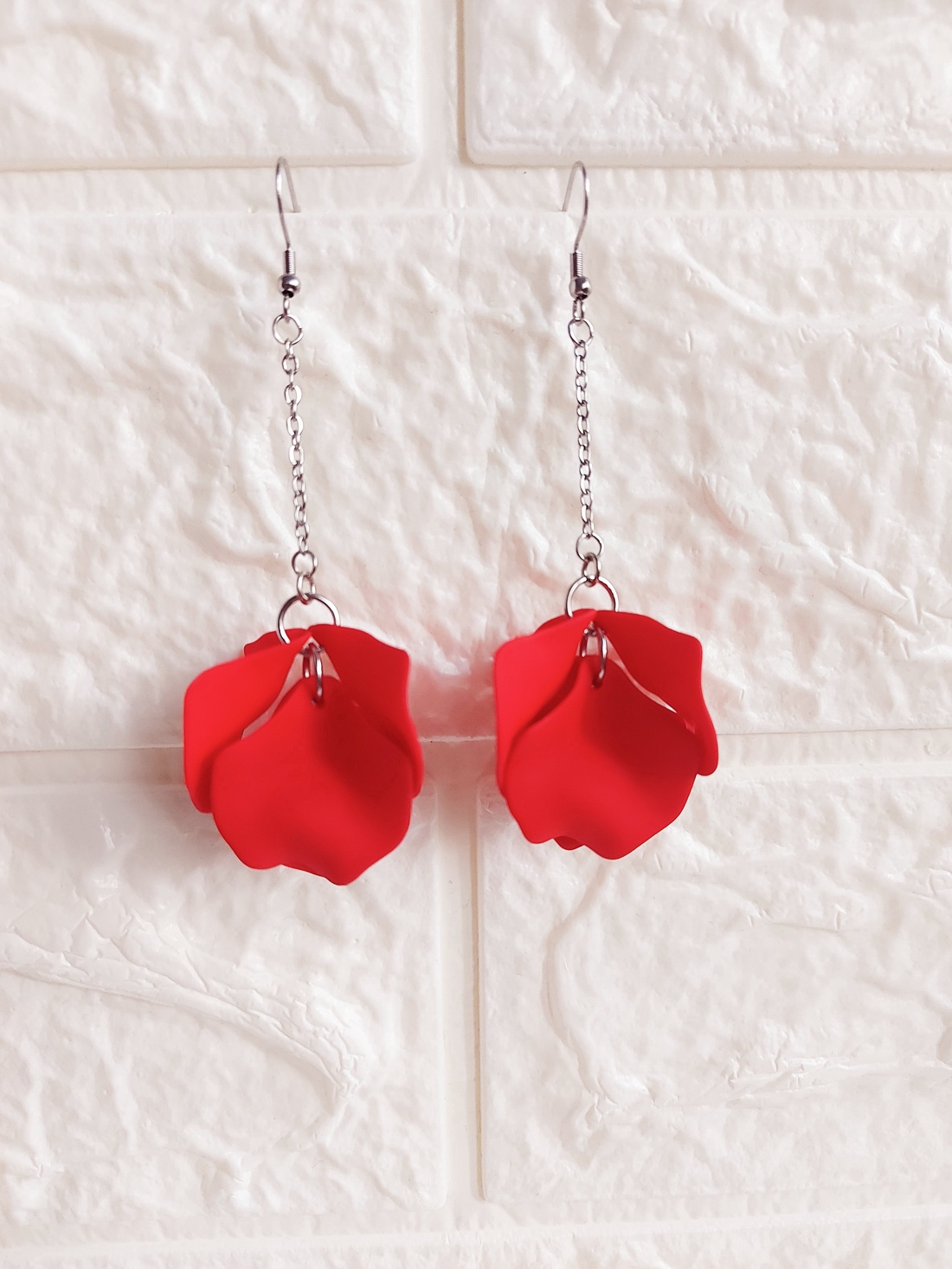 Cercei lungi petale - bijuterii - cercei - cercei lungi - Artynos.ro Cercei lungi petale - bijuterii - cercei - cercei lungi - Artynos.ro