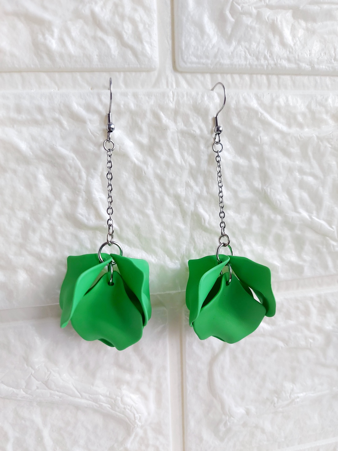 Cercei lungi petale - bijuterii - cercei - cercei - Artynos.ro Cercei lungi petale - bijuterii - cercei - cercei - Artynos.ro