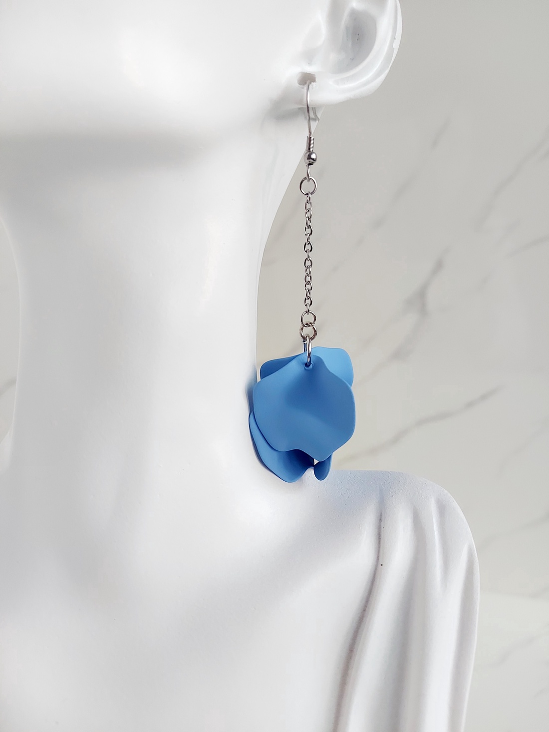 Cercei lungi petale - bijuterii - cercei - cercei lungi - Artynos.ro Cercei lungi petale - bijuterii - cercei - cercei lungi - Artynos.ro