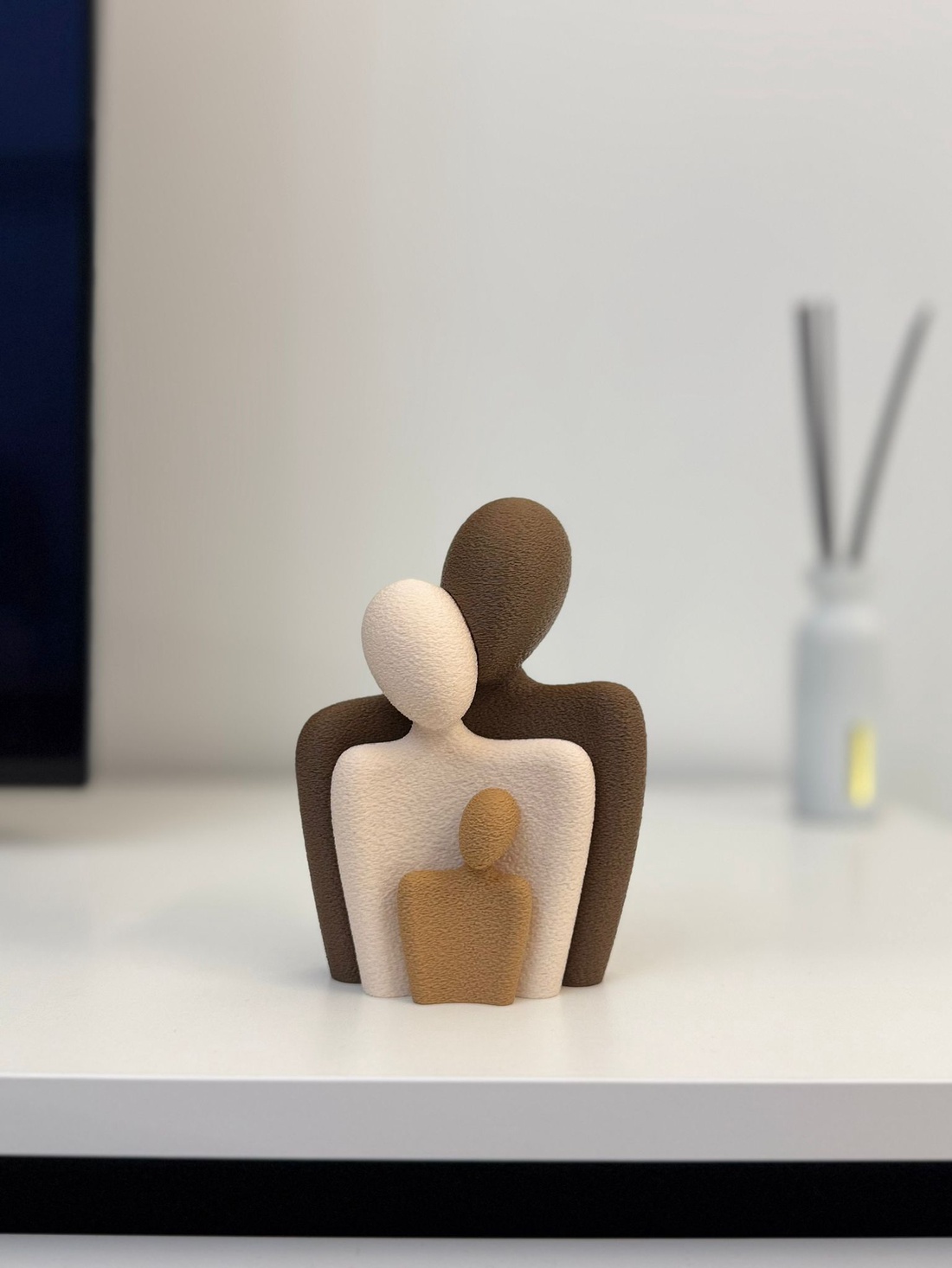 Set Statui Familie (Tata, Mama si copil) design Minimalist - casă & stil de viață - decorațiuni de casă - decorațiuni de masă și rafturi - decorațiuni de masă - Artynos.ro