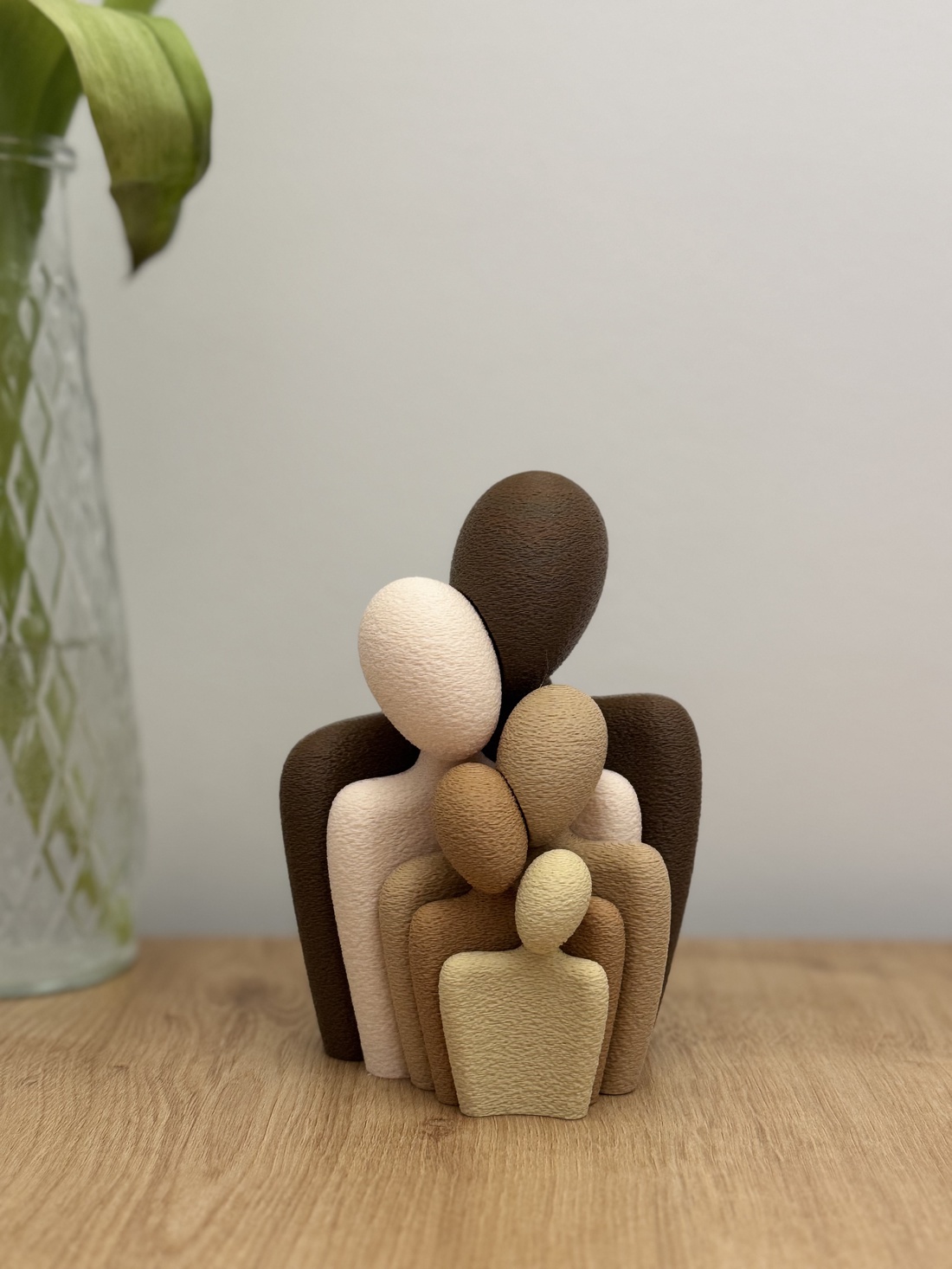 Set Statui Familie (Tata, Mama si 3 copii) design Minimalist - casă & stil de viață - decorațiuni de casă - decorațiuni de masă și rafturi - decorațiuni de masă - Artynos.ro