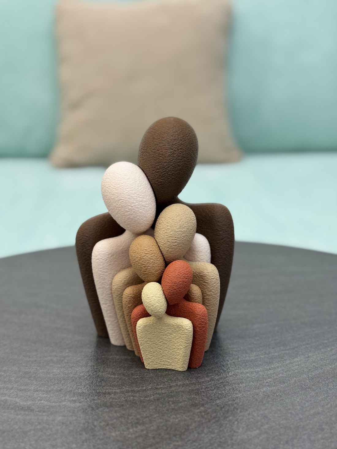 Set Statui Familie (Tata, Mama, 4 Copii) cu design minimalist - casă & stil de viață - decorațiuni de casă - decorațiuni de masă și rafturi - decorațiuni de masă - Artynos.ro