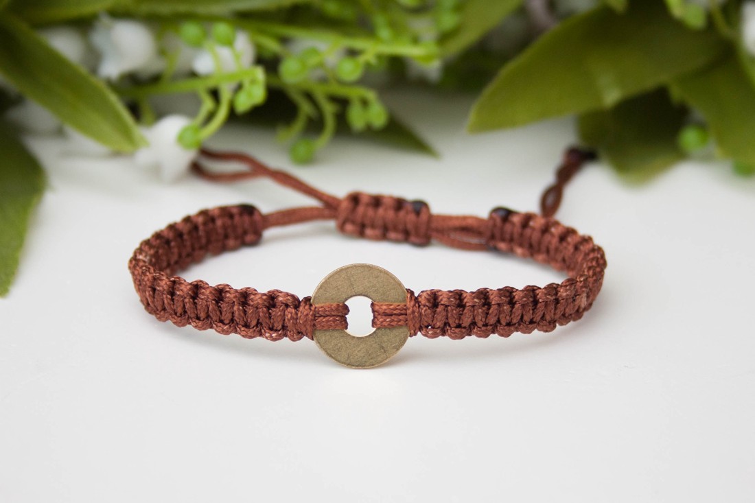 Brățară macrame împletită - Brățară Twist bezel maro - - Artynos.ro Brățară macrame împletită - Brățară Twist bezel maro - - Artynos.ro
