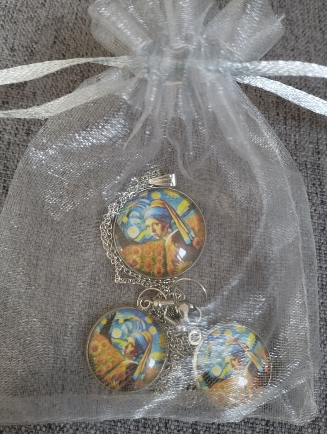 Lentile de sticlă, colier din oțel medical și set de cercei inspirat de Van Gogh și Vermeer -  - Artynos.ro