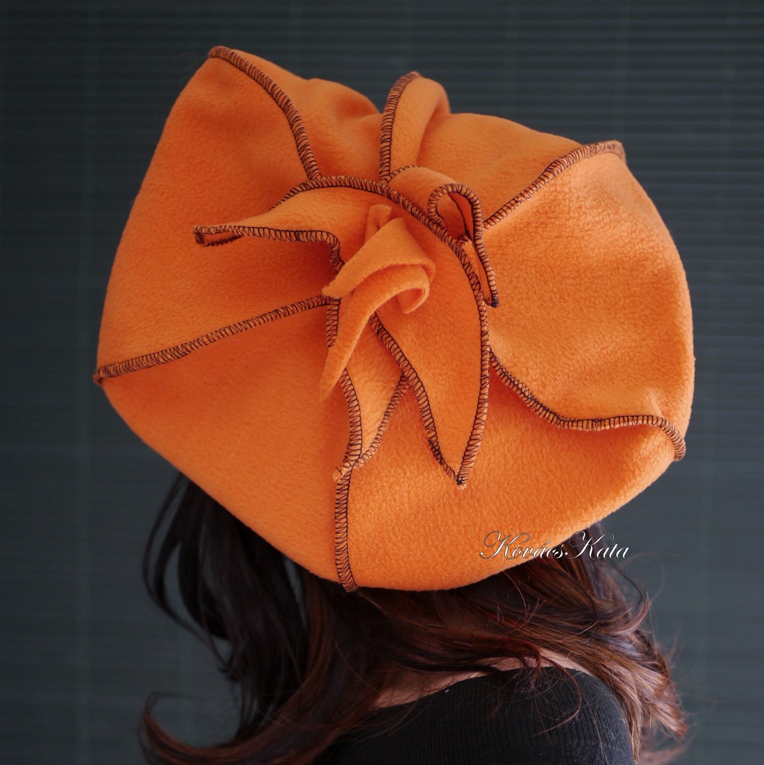 POLÁR BARETT / narancs - bohemian sapka - îmbrăcăminte și modă - eșarfe, pălării, fularuri - căciulă - Artynos.ro