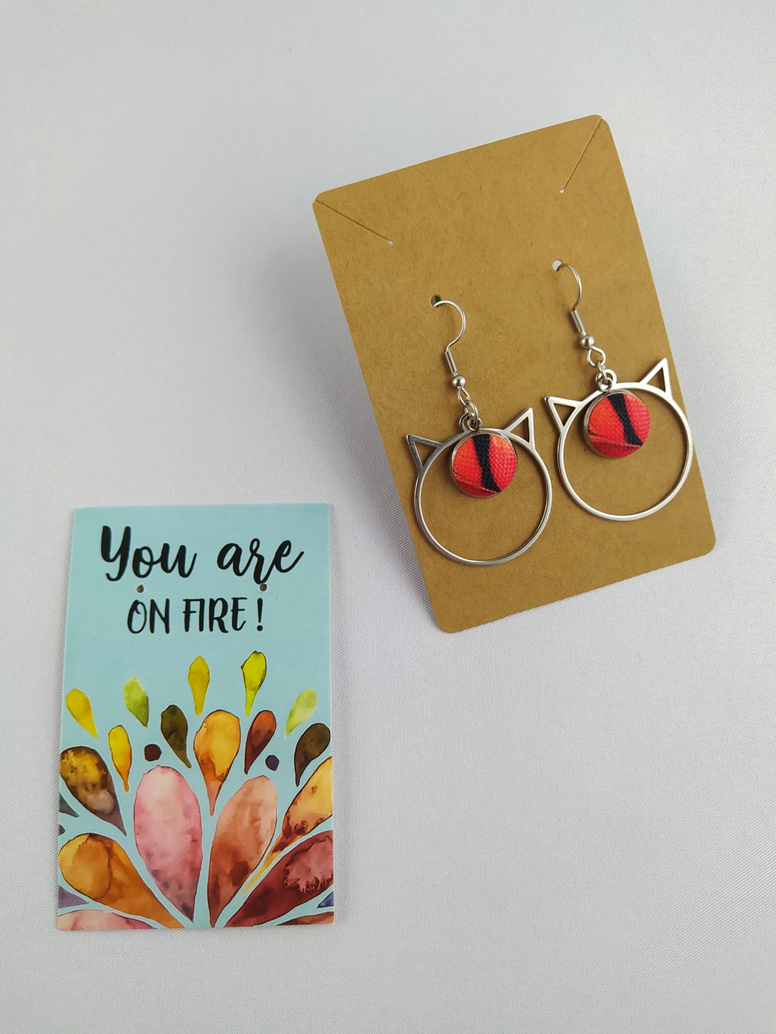 Cercei pisoi - bijuterii - cercei - Artynos.ro Cercei pisoi - bijuterii - cercei - Artynos.ro