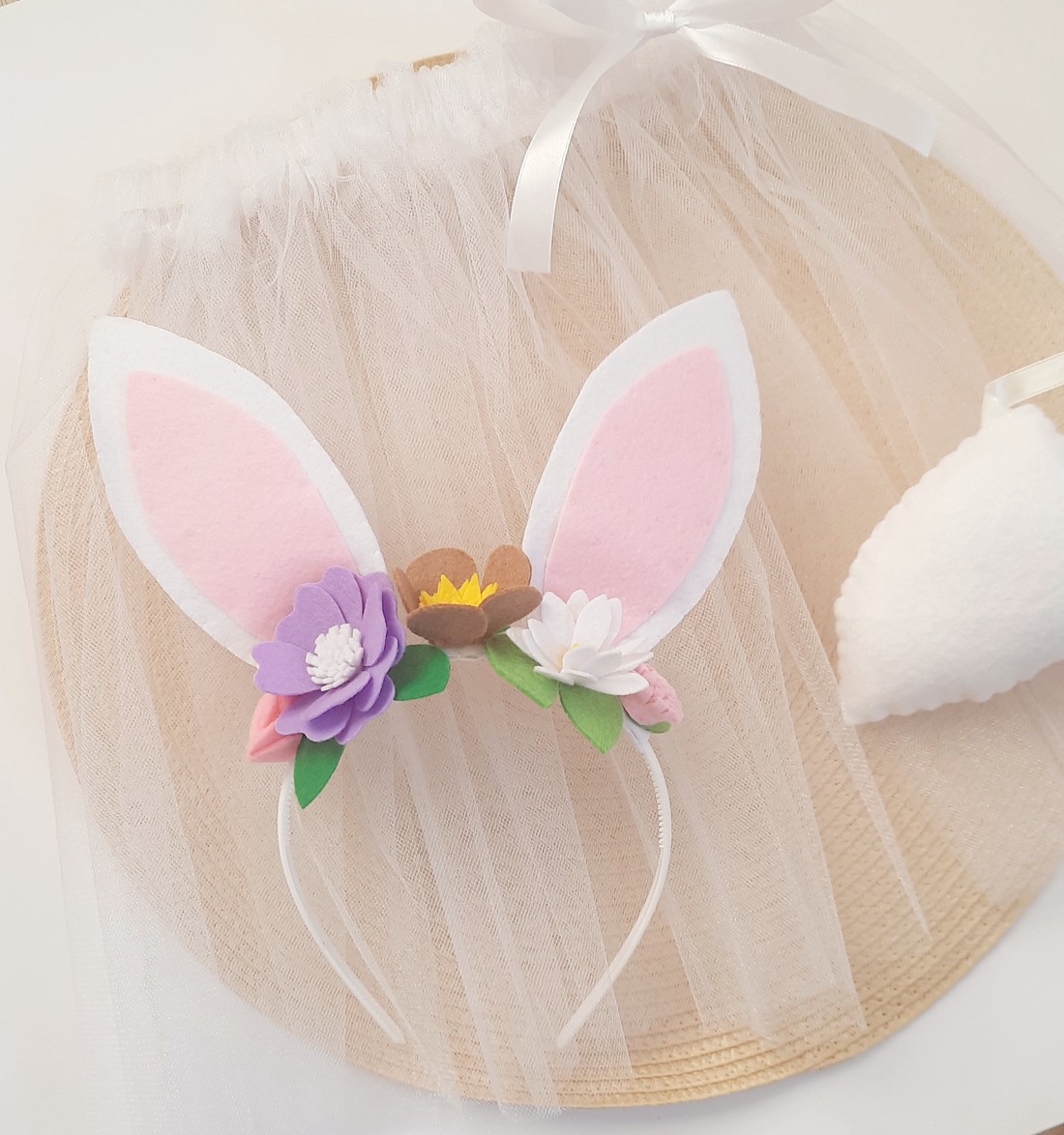Fată iepuraș cu fustă de tul costum de carnaval pentru fete - îmbrăcăminte și modă - costume și măști de carnaval - costume - Artynos.ro Fată iepuraș cu fustă de tul costum de carnaval pentru fete - îmbrăcăminte și modă - costume și măști de carnaval - costume - Artynos.ro