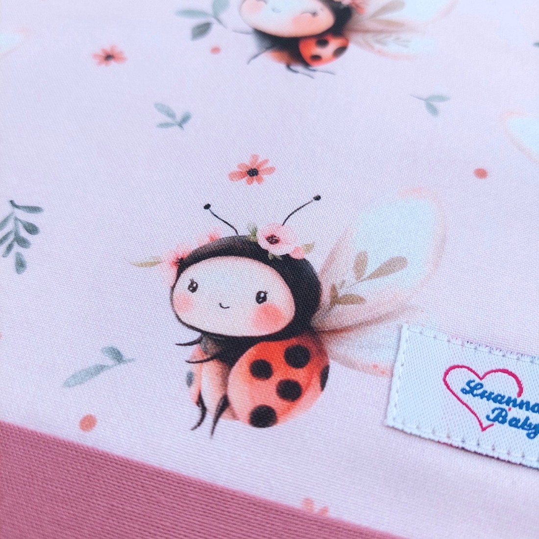 Geantă de agățat pentru bebeluș pentru fetiță, ladybug, LuannaBaby - jucării și echipamente pentru copii - saci și seturi pentru copii - rucsac și saci pentru copii - Artynos.ro