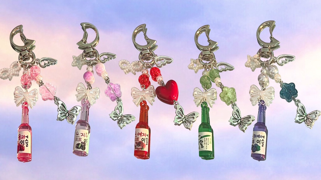 Brelocuri handmade Soju Bottle  - genți și portofele - accesorii genți - breloc - Artynos.ro
