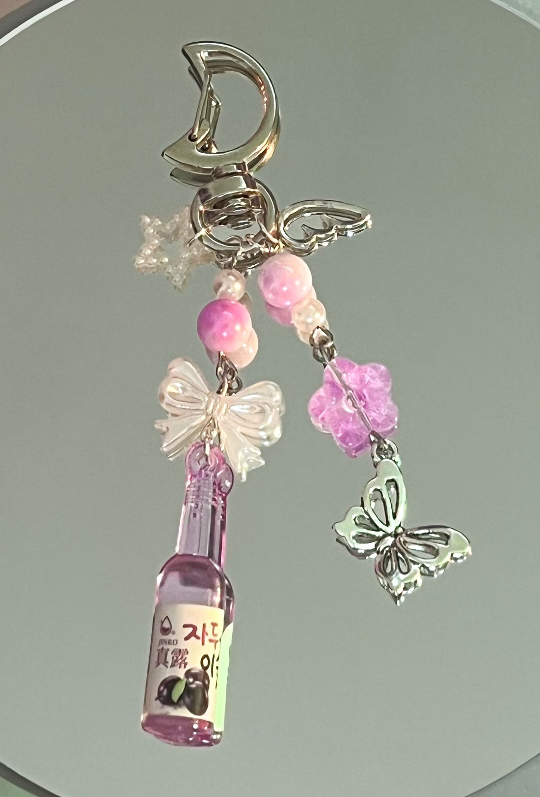 Brelocuri handmade Soju Bottle  - genți și portofele - accesorii genți - breloc - Artynos.ro