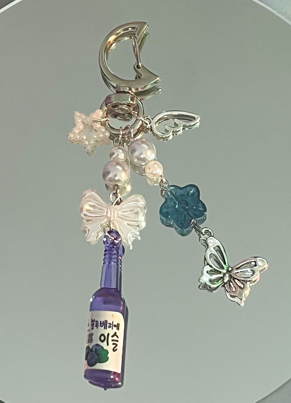 Brelocuri handmade Soju Bottle  - genți și portofele - accesorii genți - breloc - Artynos.ro