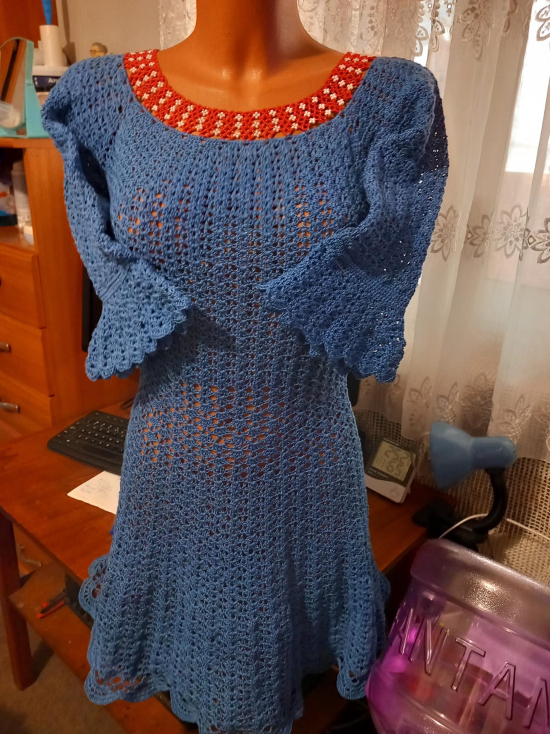 Rochie Cu Colier Inserat - îmbrăcăminte și modă - haine damă - rochie, dintr-o bucată - Artynos.ro Rochie Cu Colier Inserat - îmbrăcăminte și modă - haine damă - rochie, dintr-o bucată - Artynos.ro