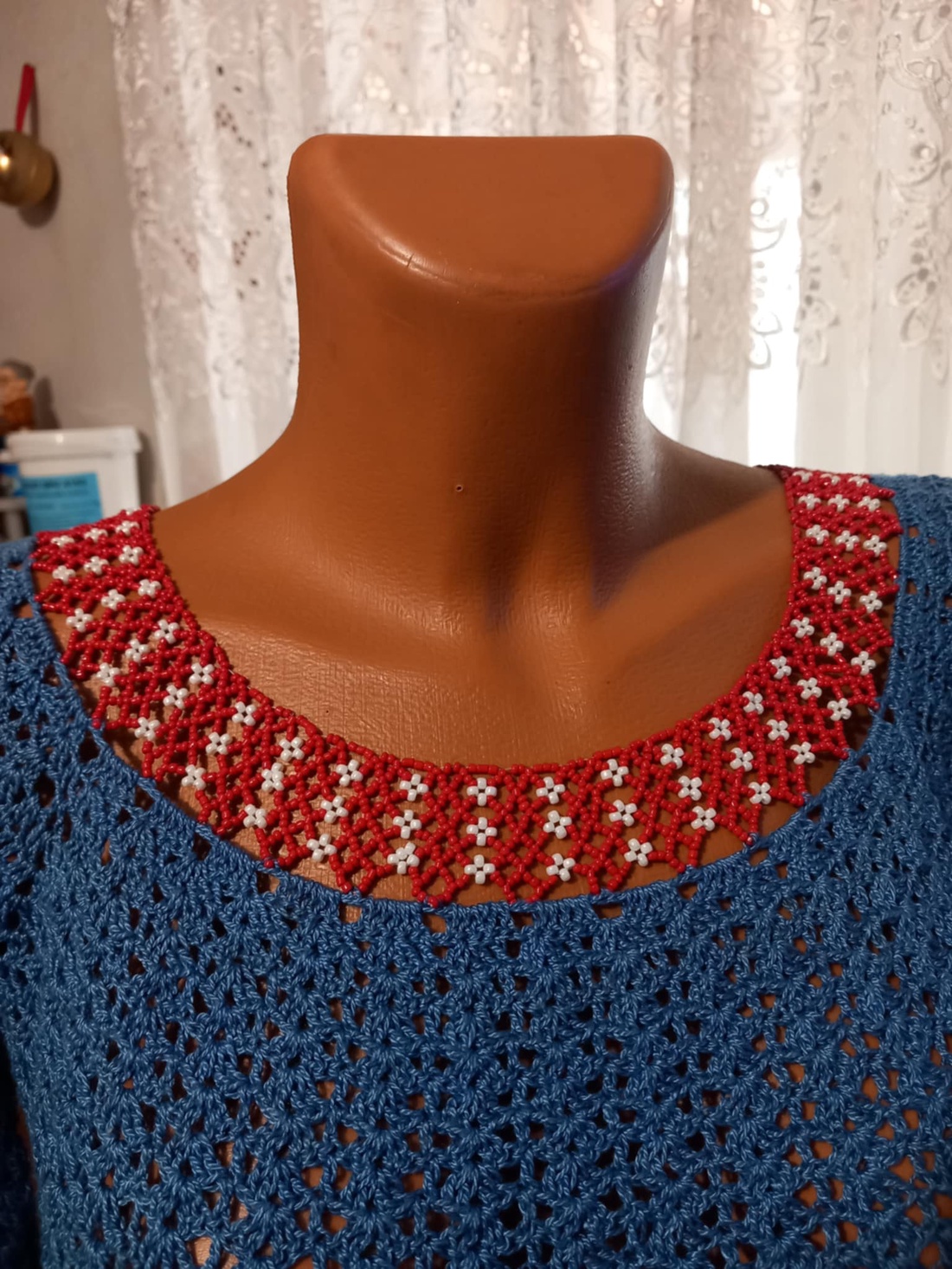 Rochie Cu Colier Inserat - îmbrăcăminte și modă - haine damă - rochie, dintr-o bucată - Artynos.ro Rochie Cu Colier Inserat - îmbrăcăminte și modă - haine damă - rochie, dintr-o bucată - Artynos.ro