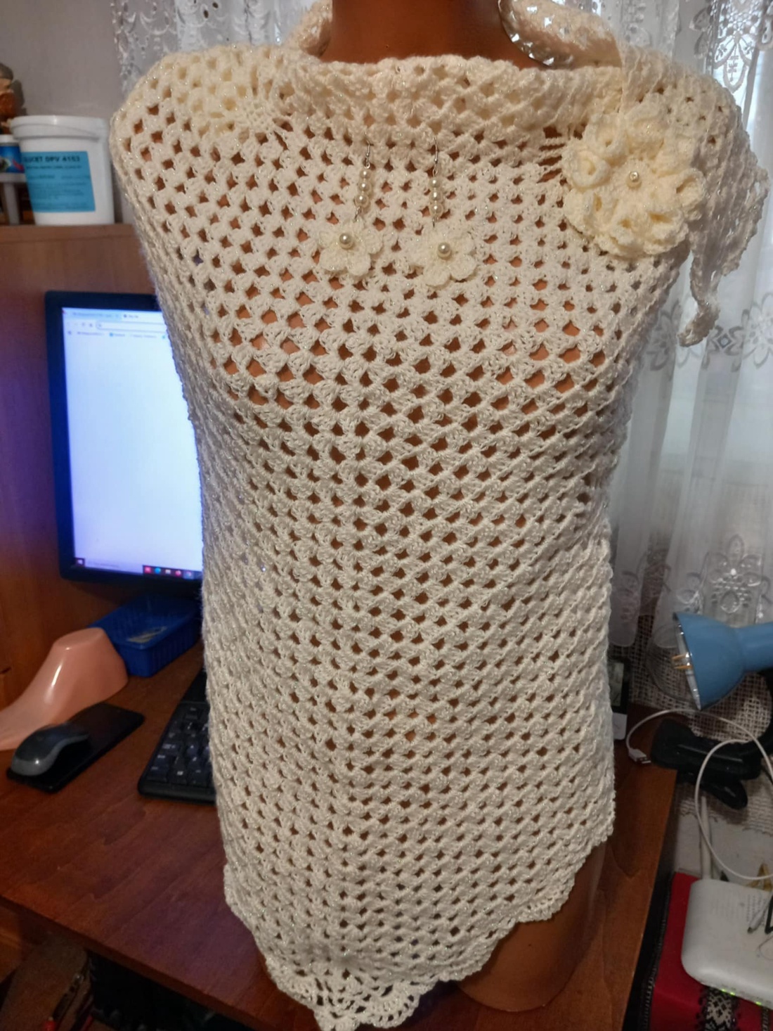 Sal Cu Brosa Si Cercei Bonus - îmbrăcăminte și modă - eșarfe, pălării, fularuri - șaluri - Artynos.ro