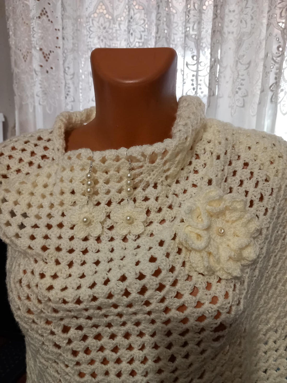 Sal Cu Brosa Si Cercei Bonus - îmbrăcăminte și modă - eșarfe, pălării, fularuri - șaluri - Artynos.ro