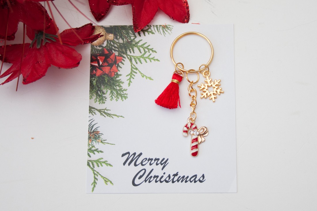 Breloc, geantă ornament Crăciun - Santa Claus baghetă fulg de zăpadă aur - - Artynos.ro Breloc, geantă ornament Crăciun - Santa Claus baghetă fulg de zăpadă aur - - Artynos.ro