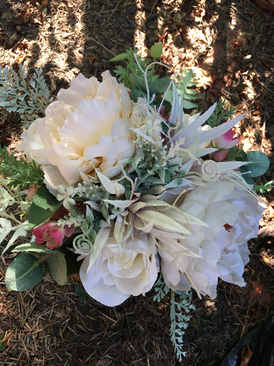 Buchet de mireasă - - Artynos.ro Buchet de mireasă - - Artynos.ro