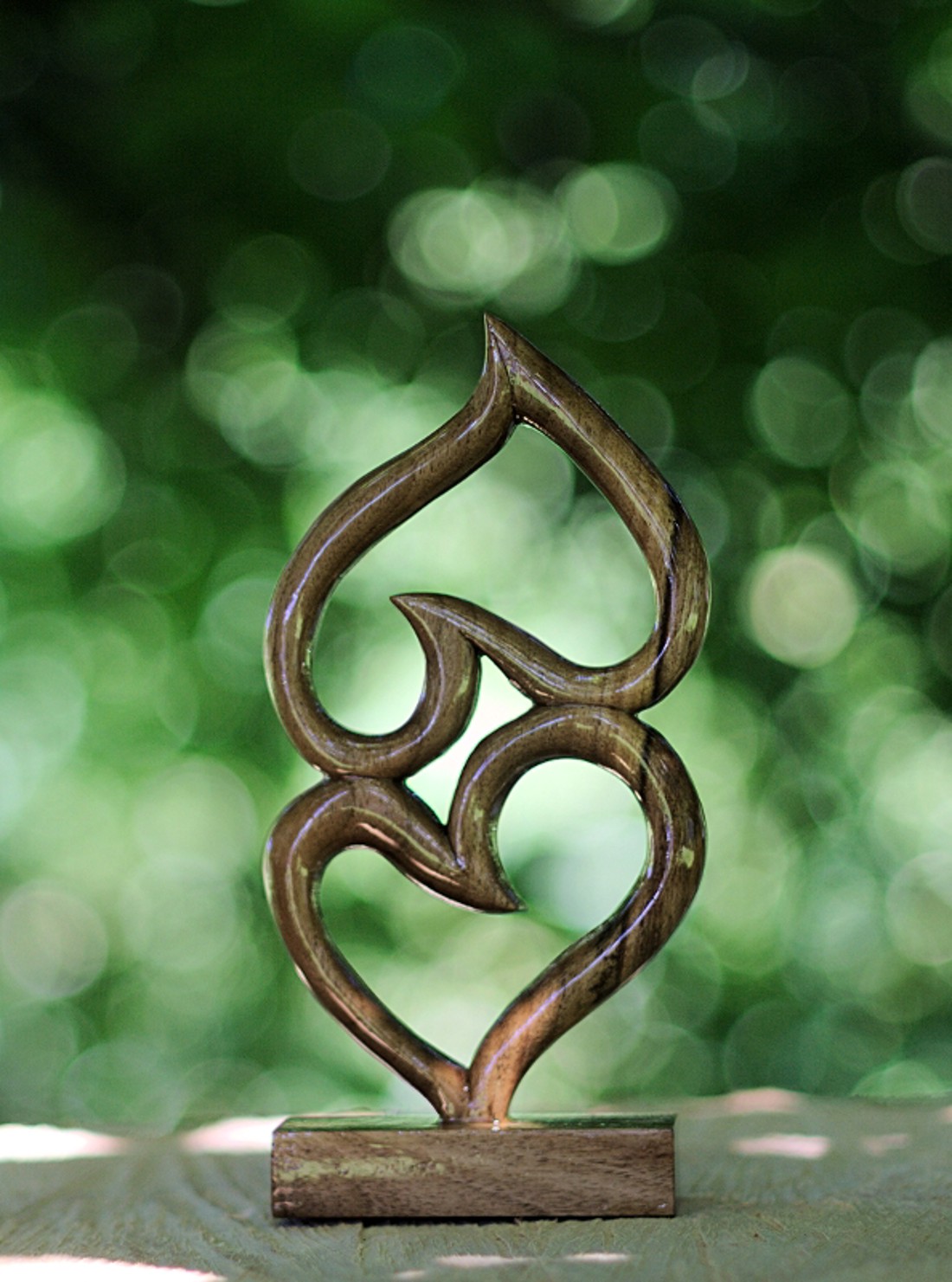 Statueta în formă de inimă  -  - Artynos.ro