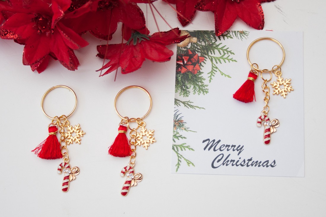 Breloc, geantă ornament Crăciun - Santa Claus baghetă fulg de zăpadă aur - - Artynos.ro Breloc, geantă ornament Crăciun - Santa Claus baghetă fulg de zăpadă aur - - Artynos.ro