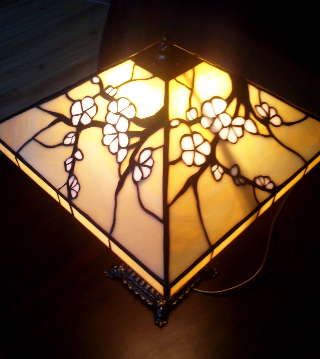 Lampă japoneză cu flori de cireș - casă & stil de viață - lămpi și corpuri de iluminat - lampă de masă - Artynos.ro