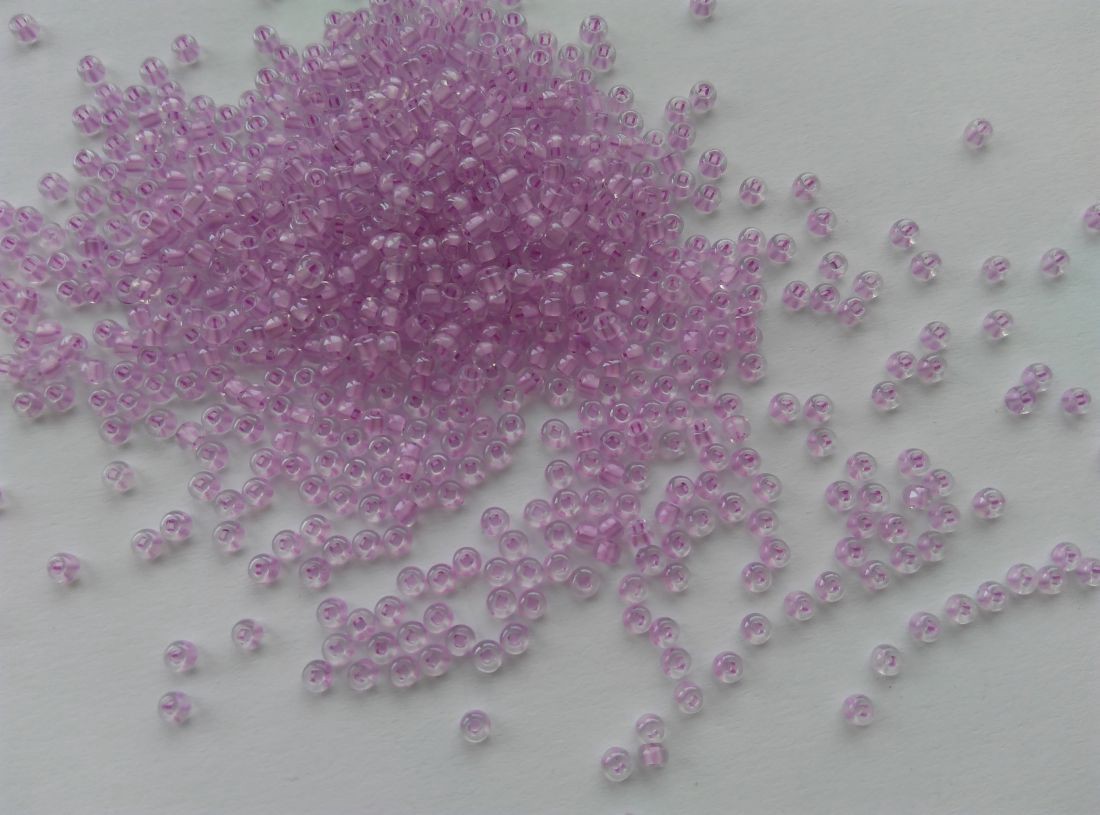 Perlă mantis cehă - mărime 10/0 - 25 grame / pachet - violet deschis mediu - - Artynos.ro Perlă mantis cehă - mărime 10/0 - 25 grame / pachet - violet deschis mediu - - Artynos.ro