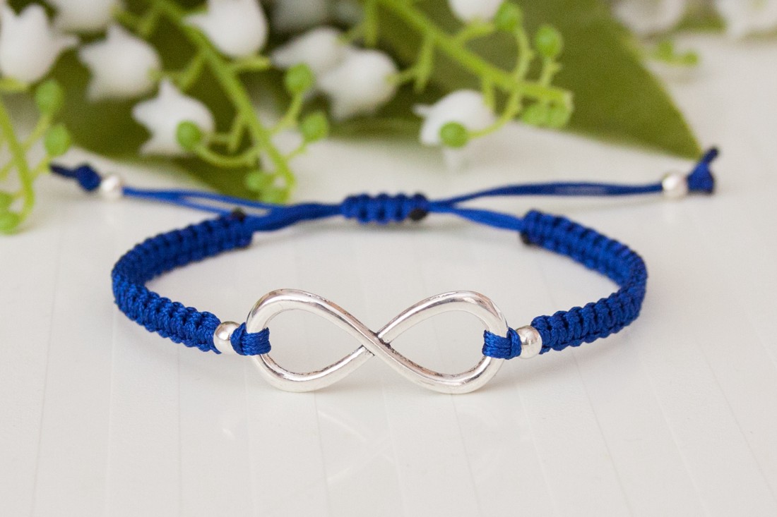 Brățară macramé împletită - albastru infinit mare - bijuterii - brățări - brățară împletită, brățară din fire - Artynos.ro