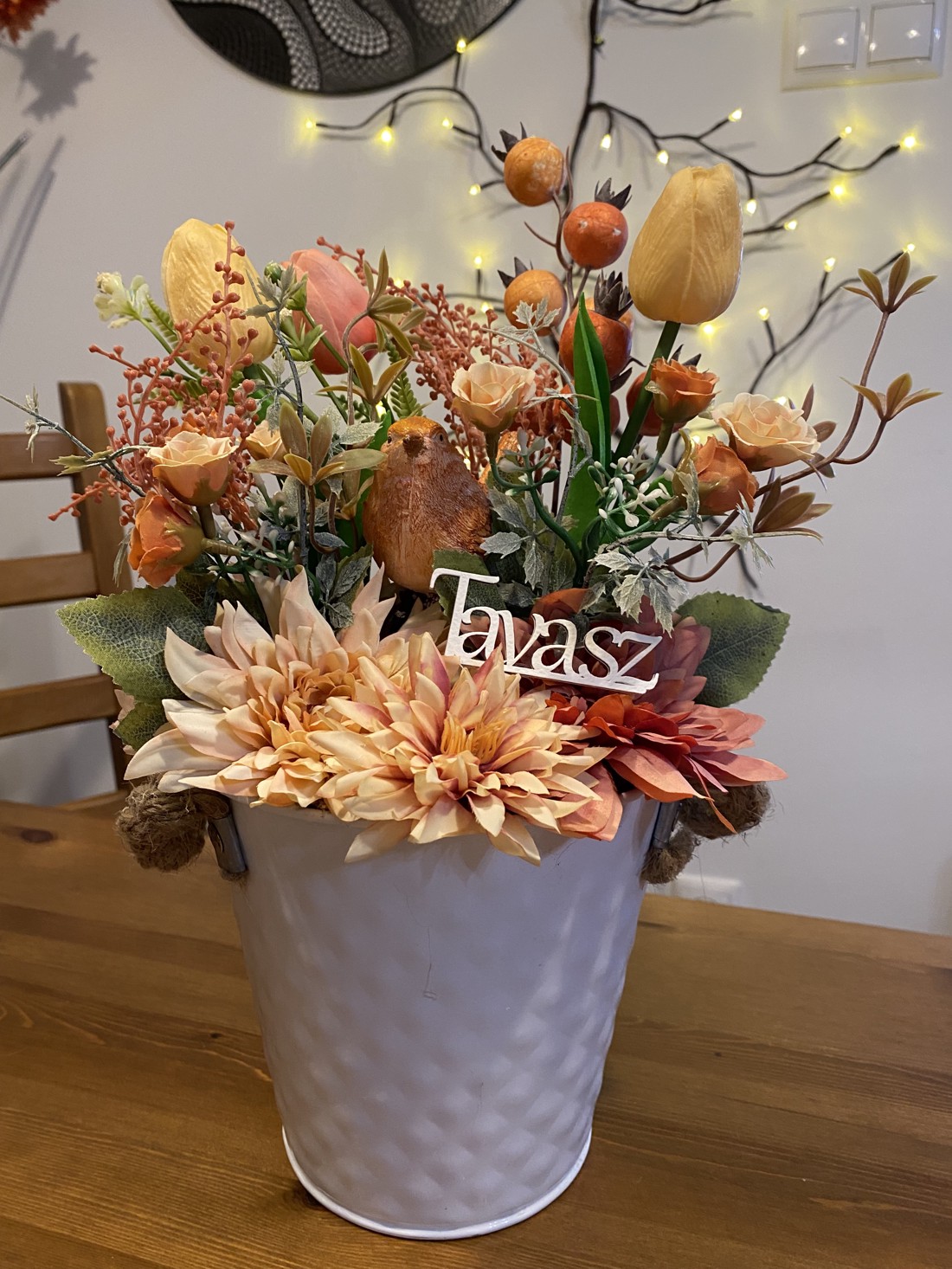 Decorațiuni florale de primăvară pentru masă  - casă & stil de viață - decorațiuni de casă - accesorii florale - flori în ghiveci - Artynos.ro