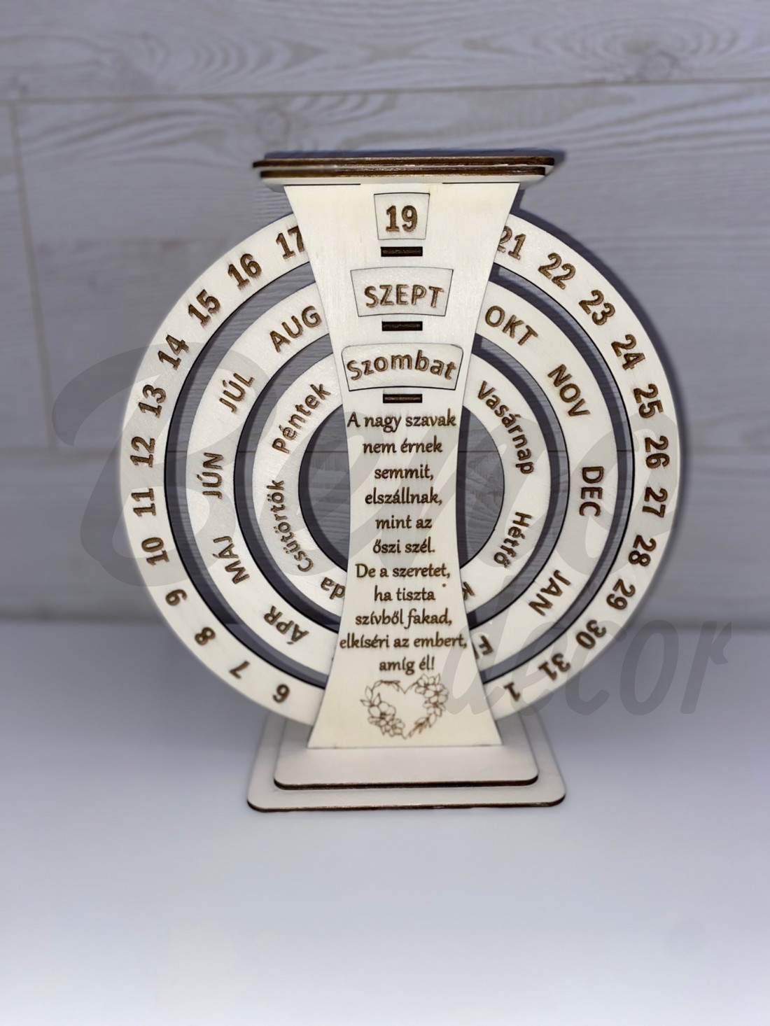 Calendar perpetuu - cu text - casă & stil de viață - accesorii pentru decorat casa - decorațiuni de pereți, decorațiuni suspendate - calendar perete - Artynos.ro Calendar perpetuu - cu text - casă & stil de viață - accesorii pentru decorat casa - decorațiuni de pereți, decorațiuni suspendate - calendar perete - Artynos.ro