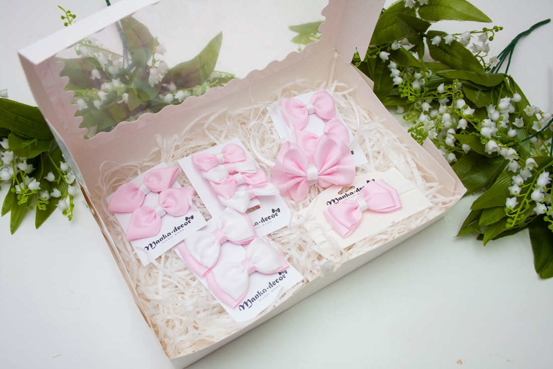 Pachet cadou cu trusă de coafat - roz deschis - îmbrăcăminte și modă - accesorii păr - bandă de păr și agrafe păr - Artynos.ro