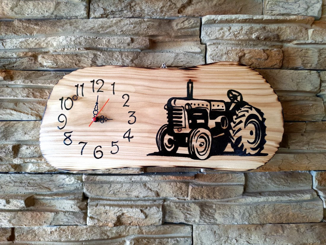 Ceas de perete din lemn pentru tractor - - Artynos.ro Ceas de perete din lemn pentru tractor - - Artynos.ro