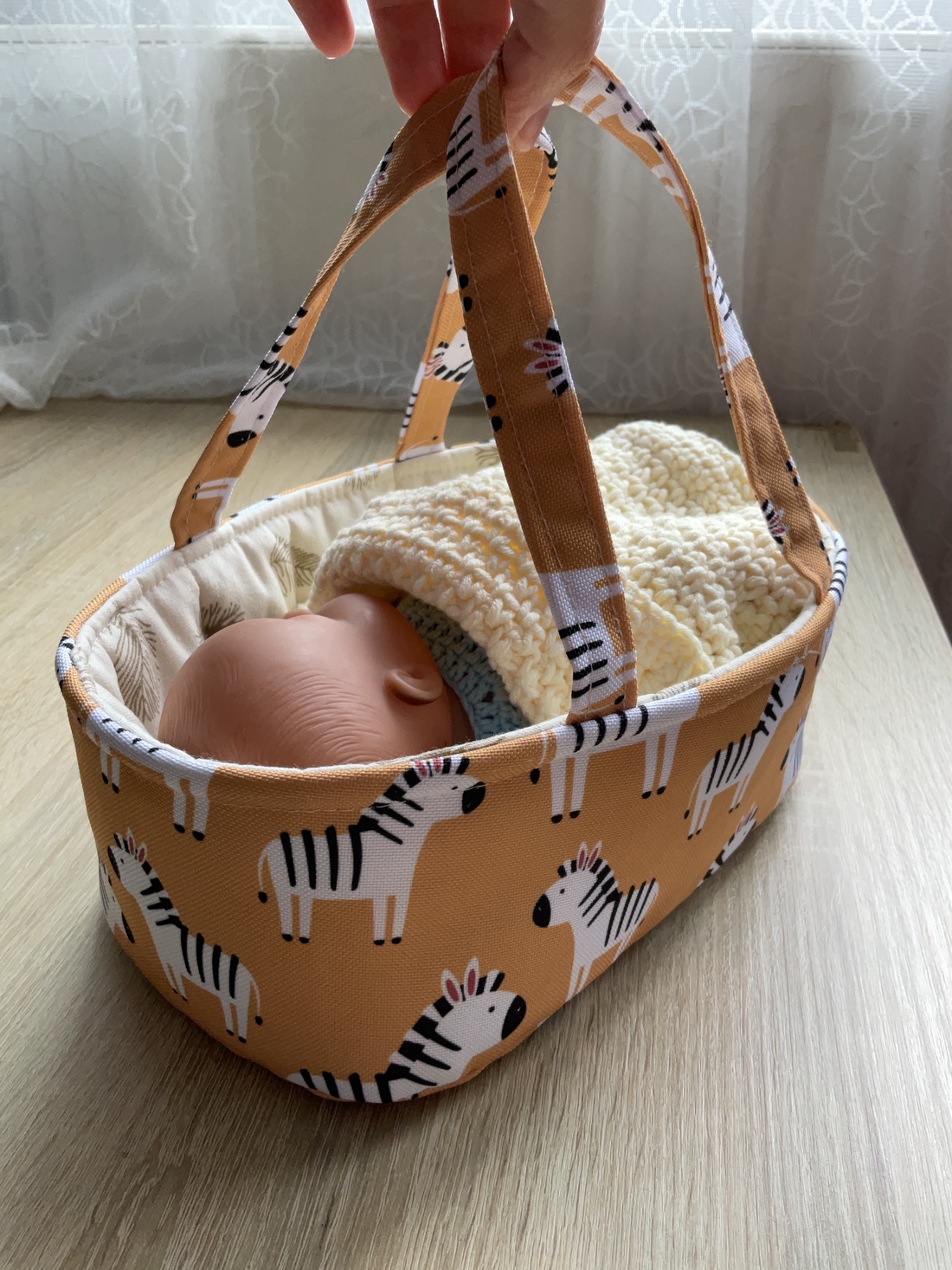 Mini landou handmade pentru păpușă  model Safari cu zebreandou - jucării și echipamente pentru copii - jucării și accesorii pentru copii - păpuși de joacă - Artynos.ro