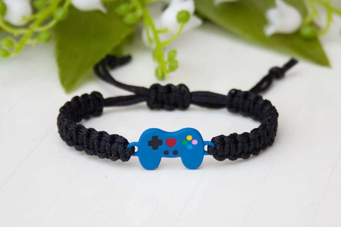 Brățară macramé împletită pentru copii - Consolă de jocuri console negru - - Artynos.ro Brățară macramé împletită pentru copii - Consolă de jocuri console negru - - Artynos.ro