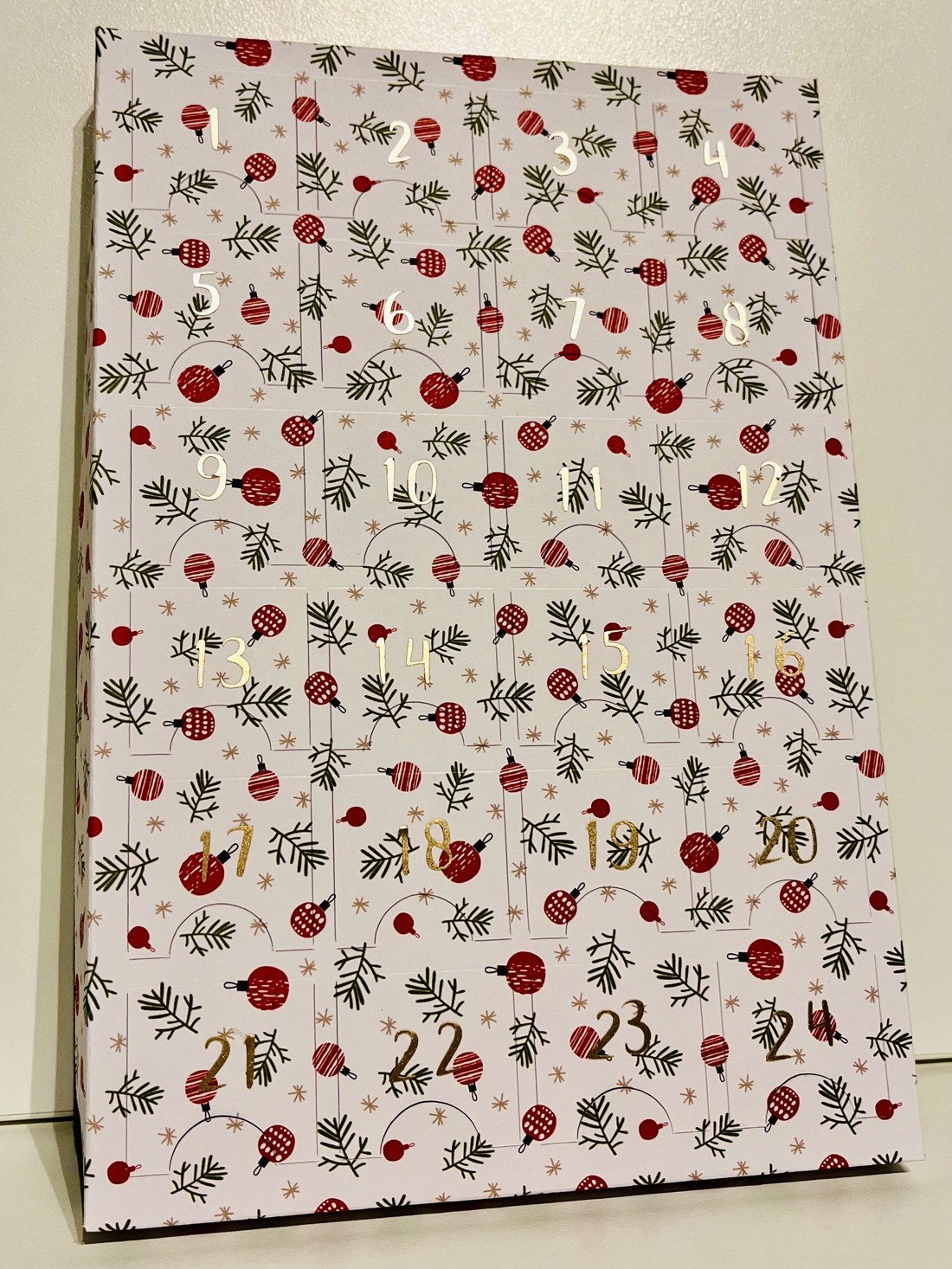 Calendar de Advent al brățărilor cu farmec - crăciun - decorațiuni de advent - calendar de advent - Artynos.ro