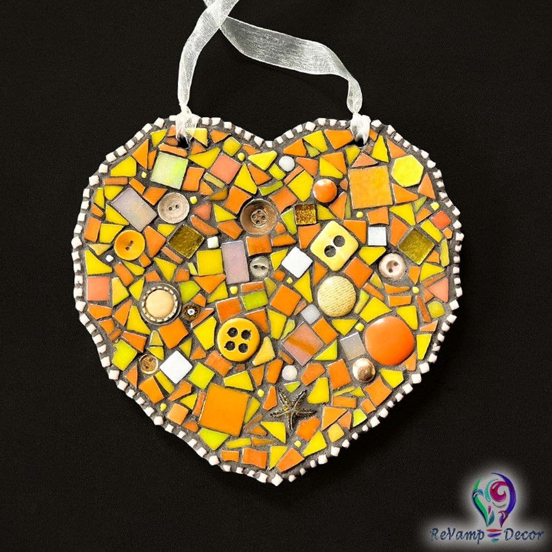 Mozaic în formă de inimă pentru decorarea peretelui/ ușii - nuanțe de portocaliu - - Artynos.ro Mozaic în formă de inimă pentru decorarea peretelui/ ușii - nuanțe de portocaliu - - Artynos.ro
