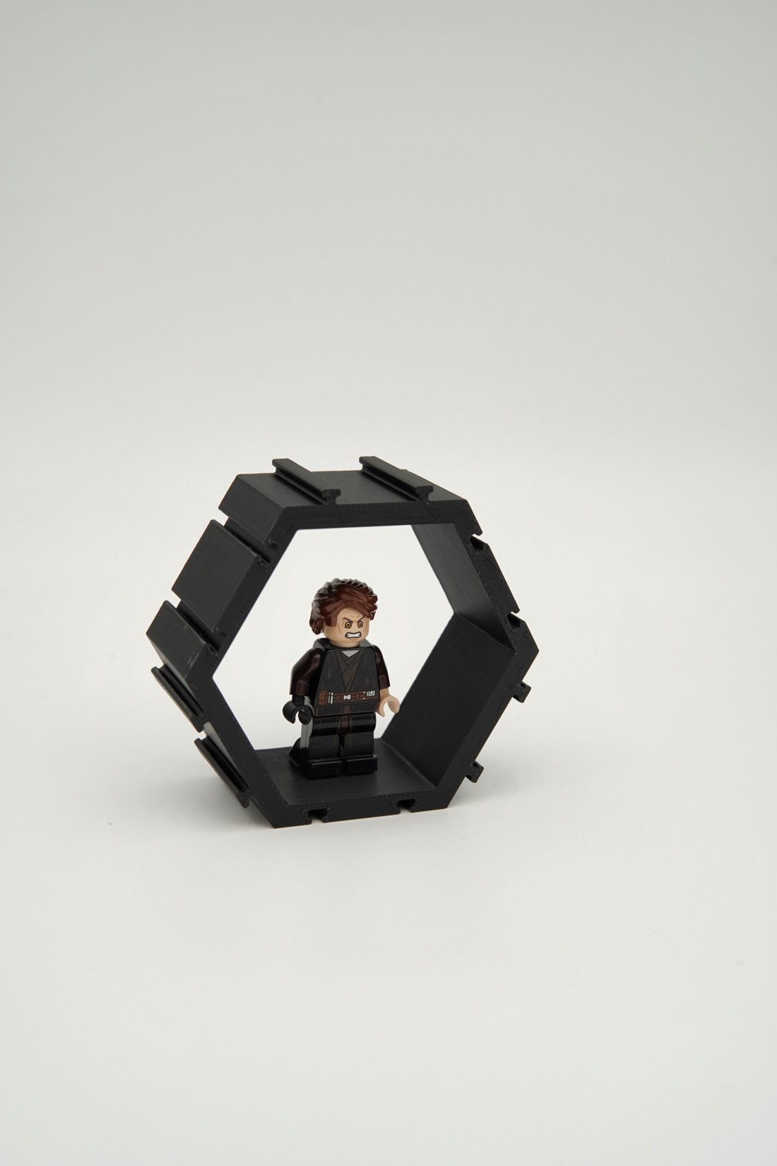 Suport modular LEGO pentru minifigurine (hexa) - casă & stil de viață - organizare & depozitare - cutie depozitare - Artynos.ro