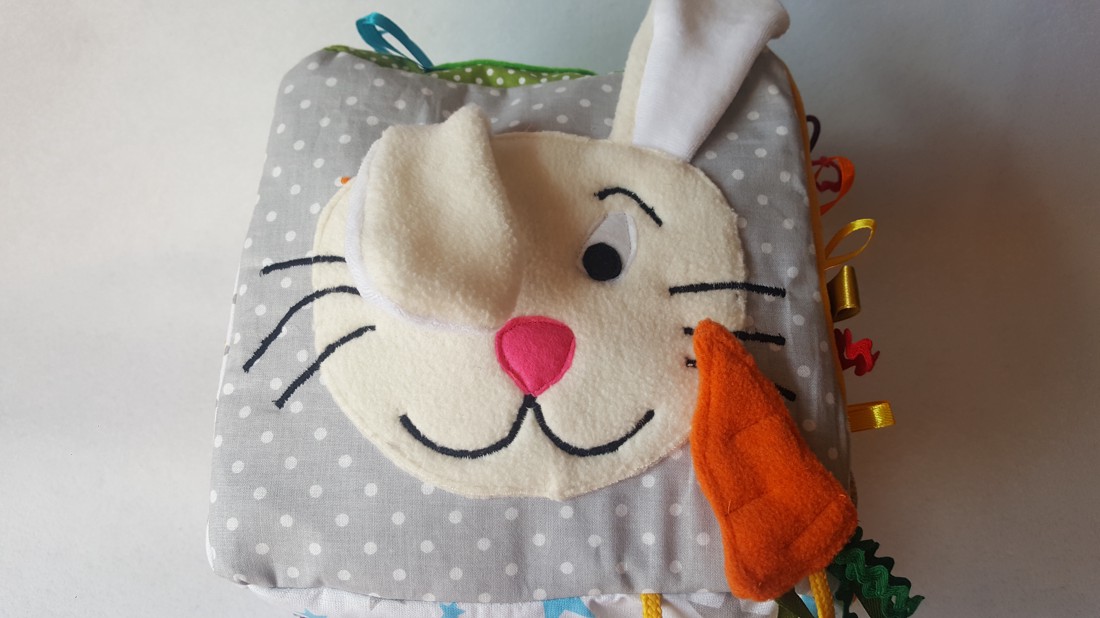 Cub pentru copii, jucărie moale, jucărie Montessori, jucărie pentru călătorii - jucării și echipamente pentru copii - jucării bebeluși - cub pentru copii - Artynos.ro