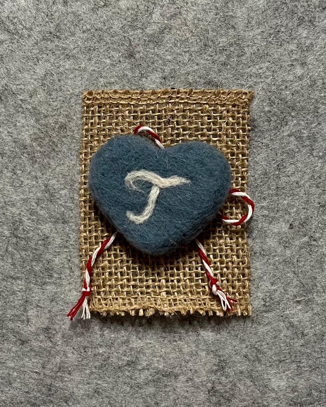 Martisor inima - bijuterii - mărțișor - Artynos.ro