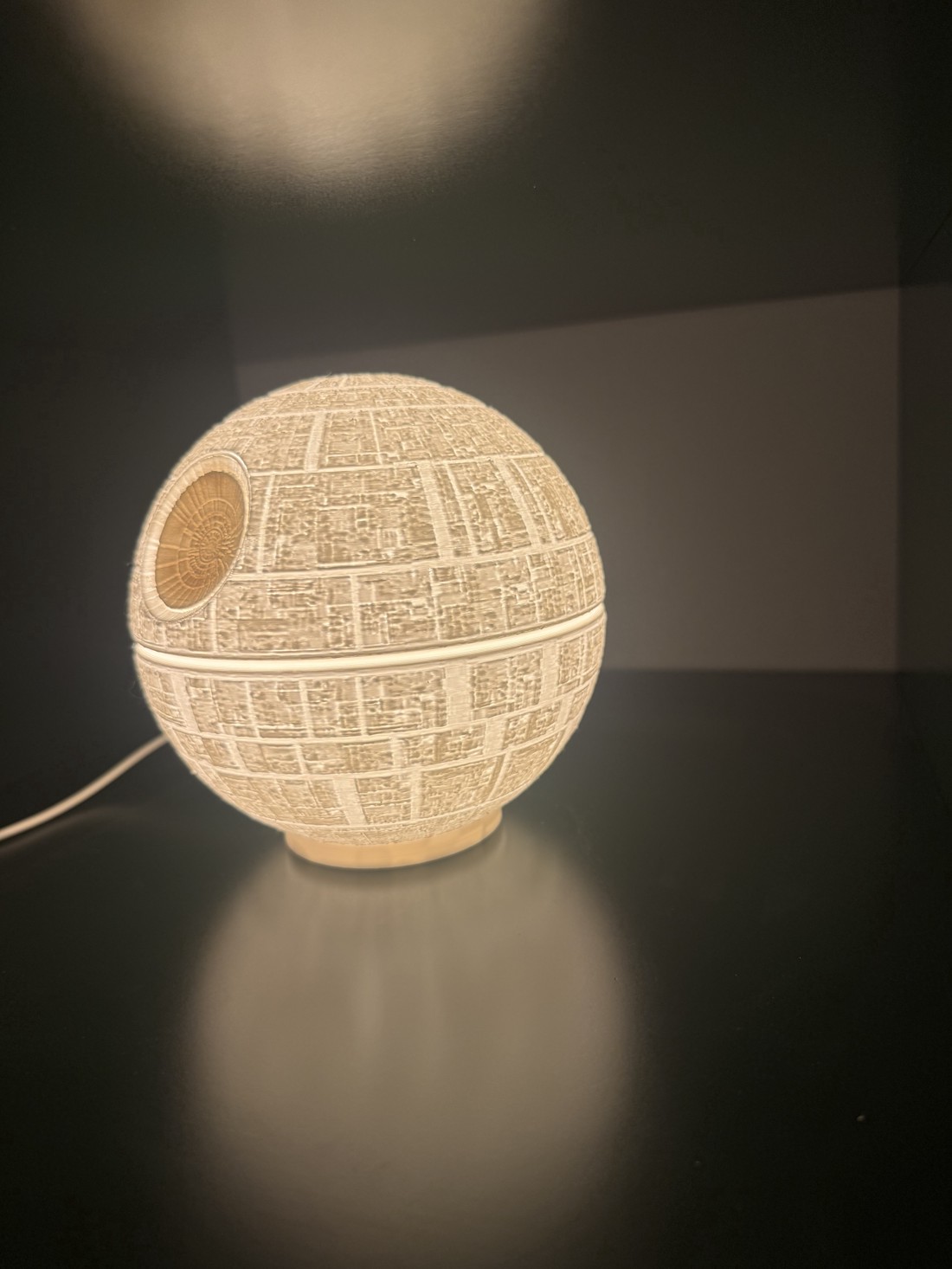  Lampa Death Star � Lampă de birou LED Războiul Stelelor cu alimentare USB -  - Artynos.ro