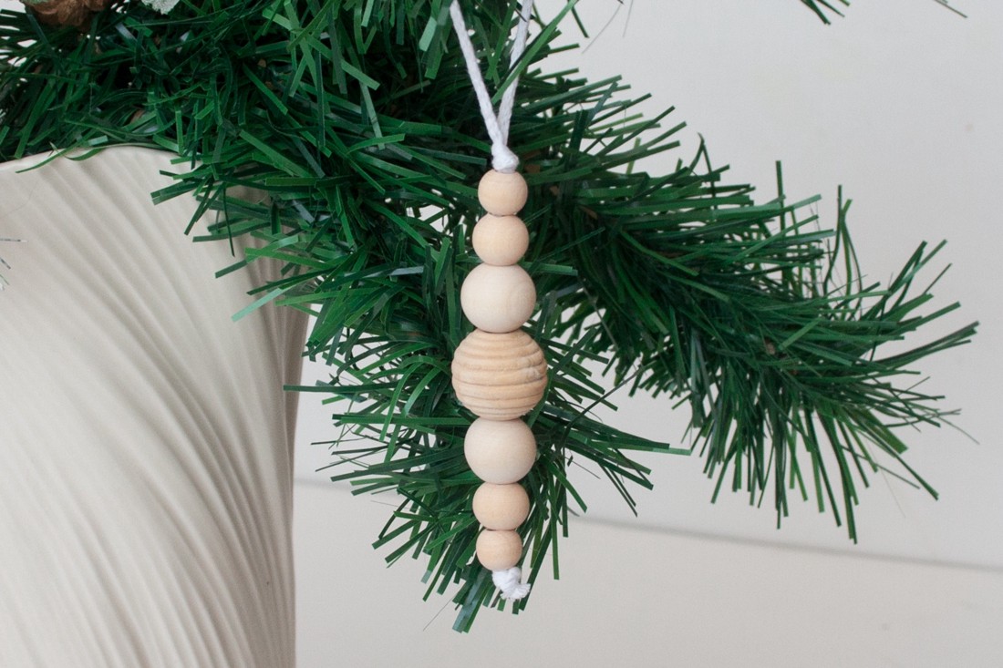 Ornamente din lemn pentru pomul de Crăciun 5 bucăți - Mistletoe -  - Artynos.ro