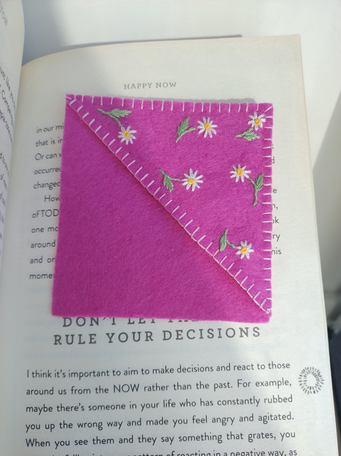 Semn de carte - arte vizuale și accesorii  - cărți de calendar, cărți sport - Artynos.ro