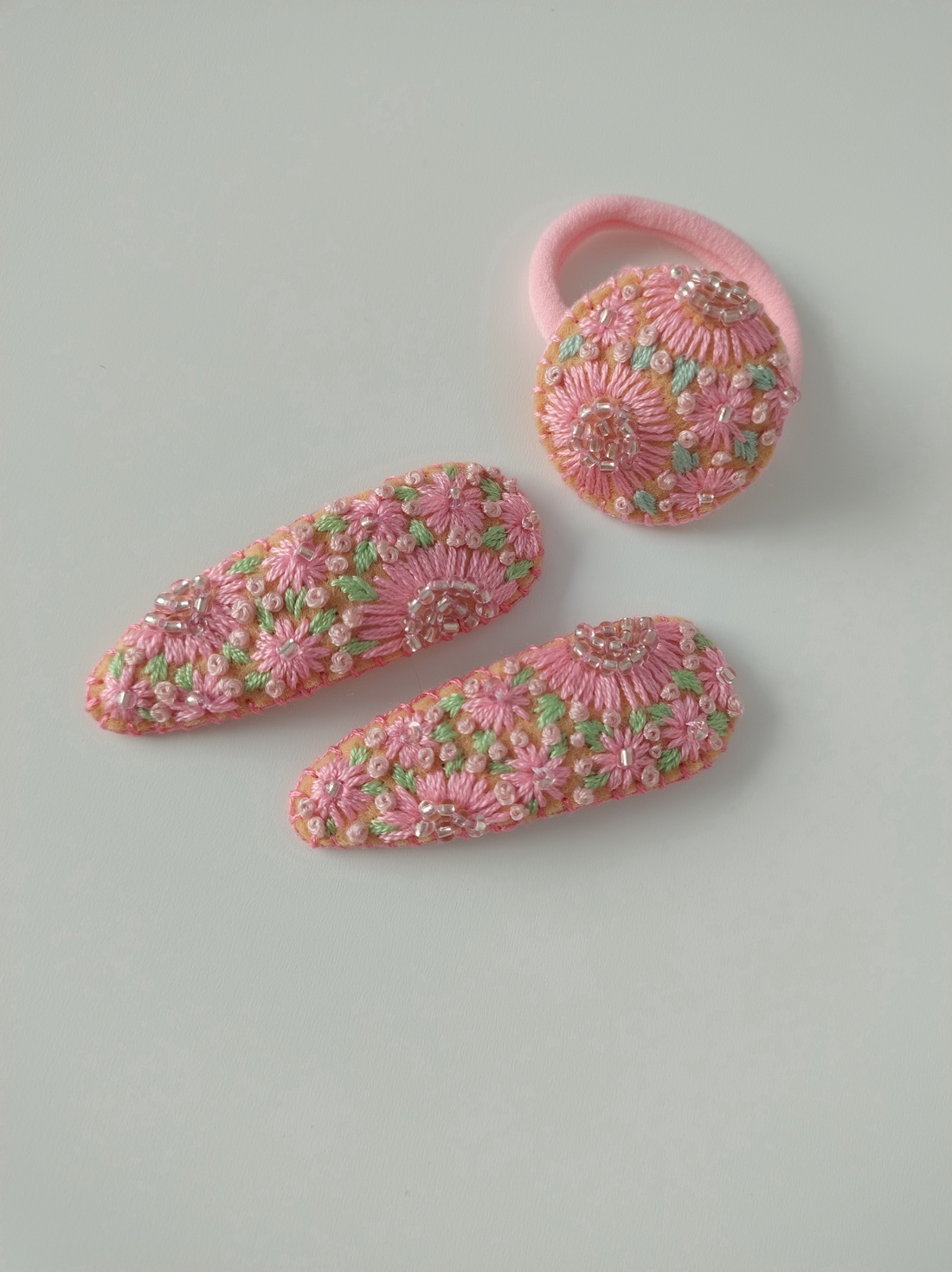 Agrafe pentru păr și elastic  - îmbrăcăminte și modă - accesorii păr - clemă de păr și ac de păr - Artynos.ro