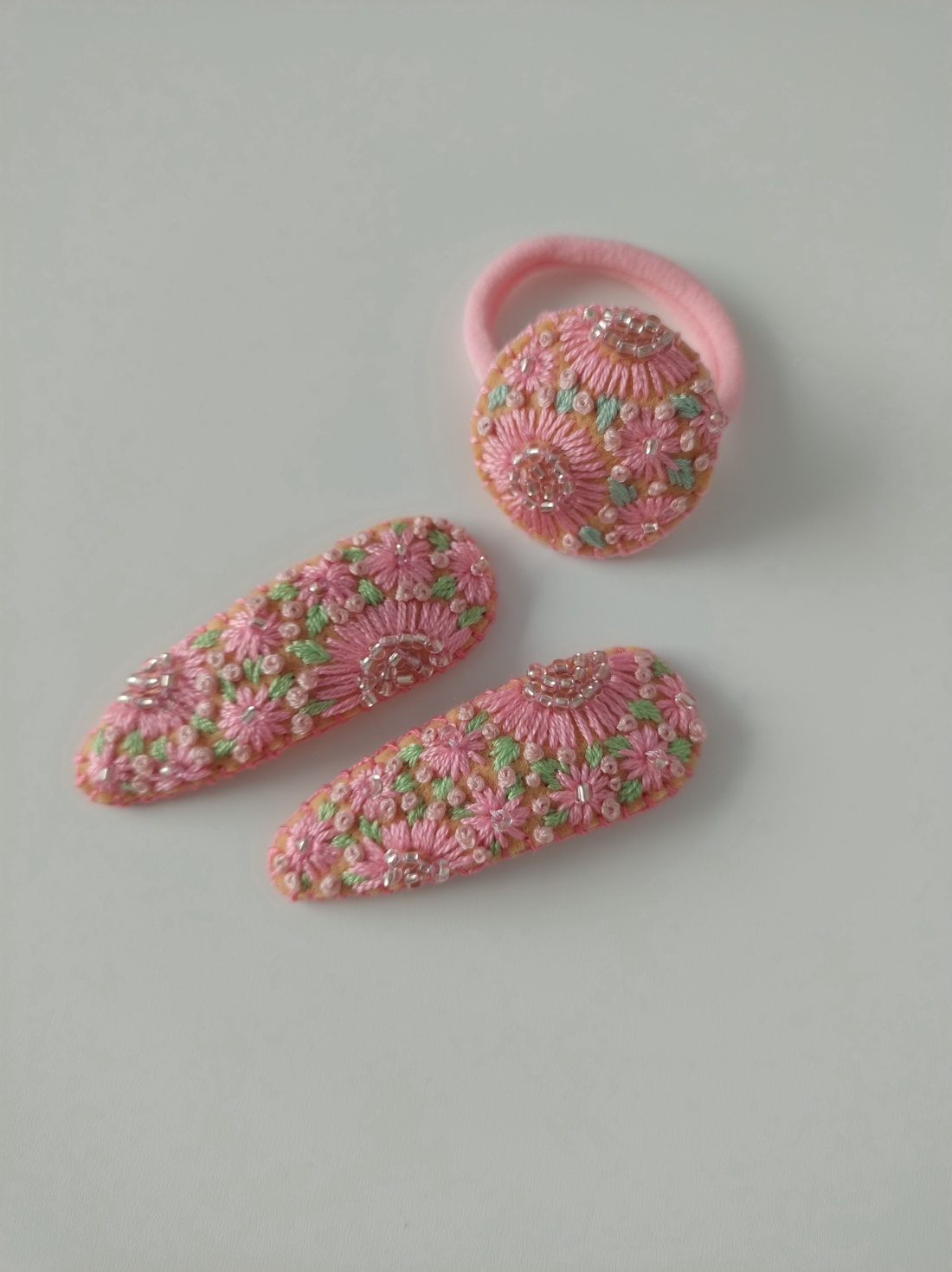 Agrafe pentru păr și elastic  - îmbrăcăminte și modă - accesorii păr - clemă de păr și ac de păr - Artynos.ro