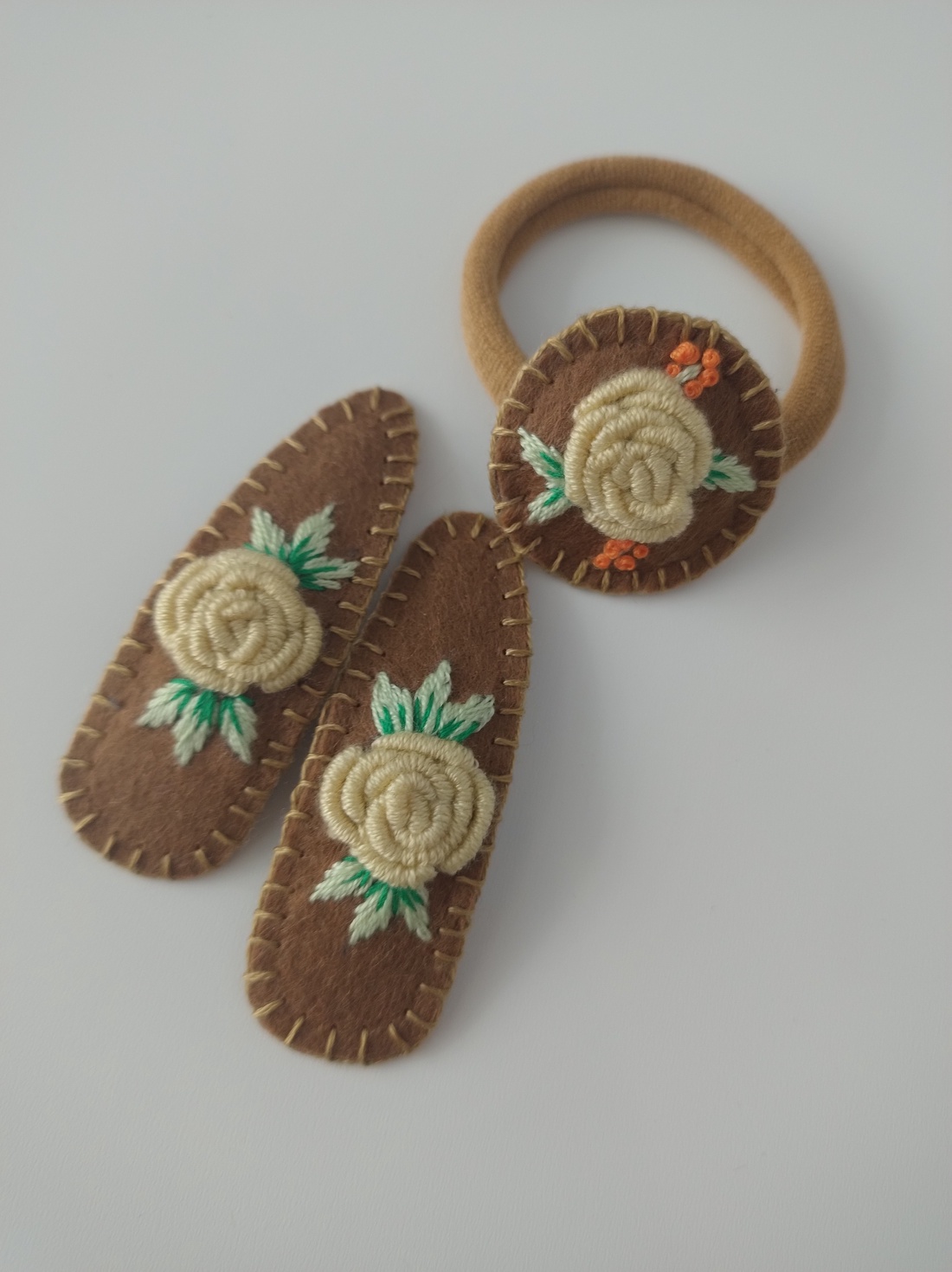 Agrafe pentru păr și elastic  - îmbrăcăminte și modă - accesorii păr - clemă de păr și ac de păr - Artynos.ro