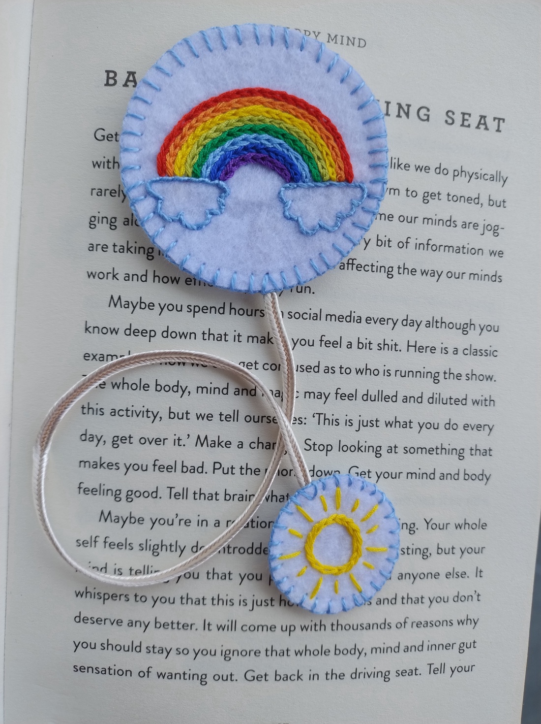 Semn de carte  - arte vizuale și accesorii  - cărți de calendar, cărți sport - Artynos.ro