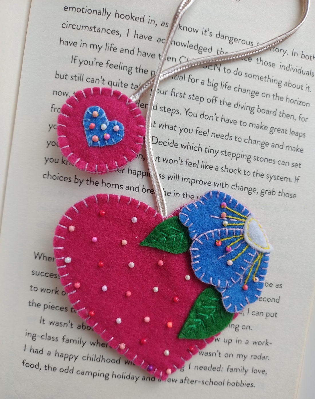 Semn de carte  - arte vizuale și accesorii  - cărți de calendar, cărți sport - Artynos.ro