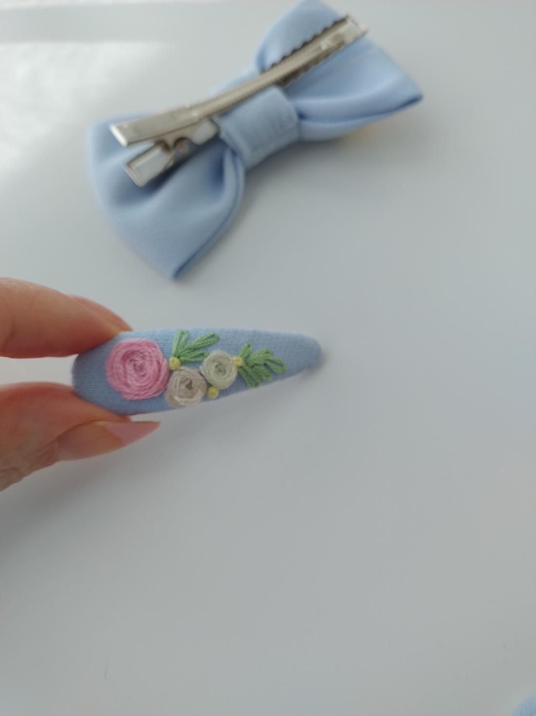 Agrafe pentru păr și fundiță  - îmbrăcăminte și modă - accesorii păr - clemă de păr și ac de păr - Artynos.ro