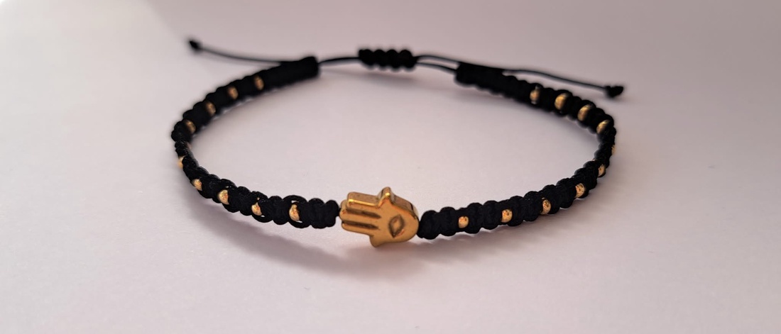 Bratara cu Hamsa - bijuterii - brățări - brățară charm - Artynos.ro Bratara cu Hamsa - bijuterii - brățări - brățară charm - Artynos.ro