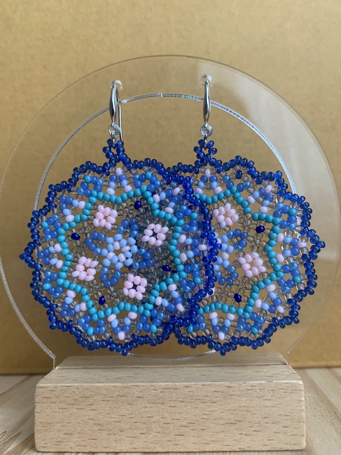 Cercei mandala din margele - bijuterii - cercei - cercei rotunzi - Artynos.ro
